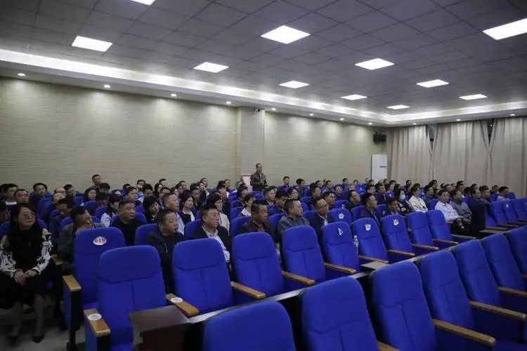 惊!广州地铁上一男孩被硫酸滑倒灼伤!孩子的损失谁来担责?