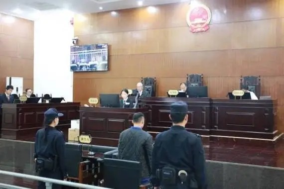 乾坤律师专业文章在《北京律师》杂志发表